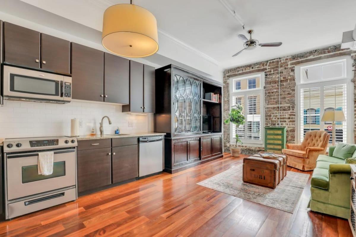 Knockout Loft- Near Plant Riverside Савана Екстериор снимка